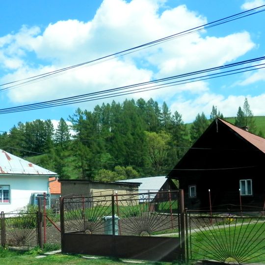 Ľudový dom s hospodár. časťou