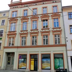 Wohnhaus in geschlossener Bebauung mit Hofflügel und Rückgebäude der Görlitzer Nachrichten Demianiplatz 23, 24