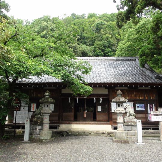 Yamanashioka-jinja, Fuefuki