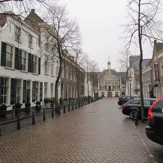 Middelharnis