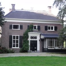 Puitsestraat 1, Leur