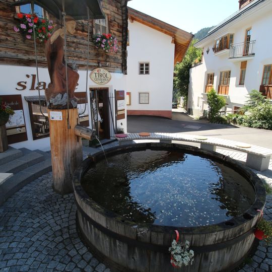 Antoniusbrunnen Serfaus
