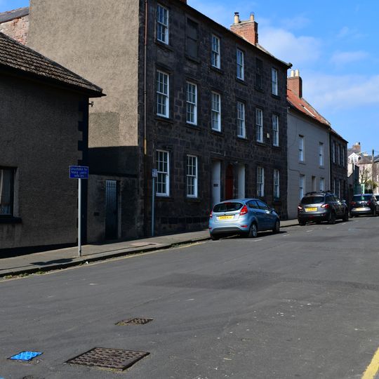 33 And 37, Ravensdowne