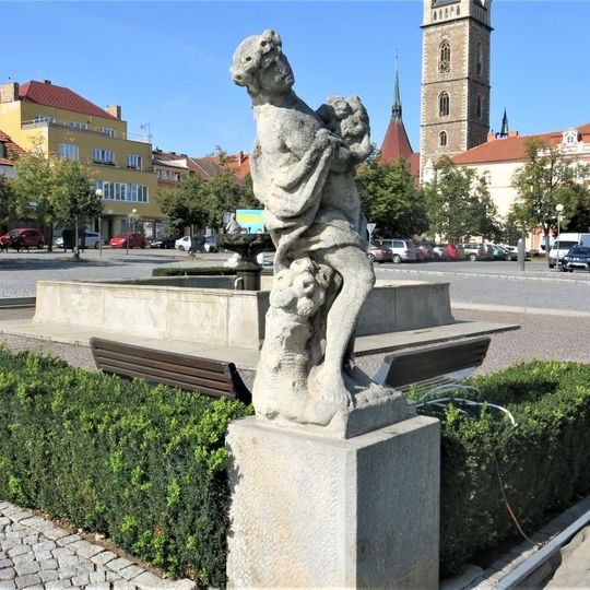 Alegorická socha Jaro na náměstí Jana Žižky z Trocnova v Čáslavi