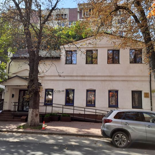 House, Alexei Șciusev, 97