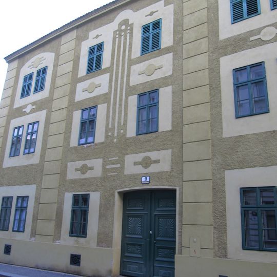 Velká Mikulášská 9