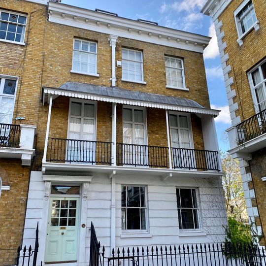 5, Gloucester Circus Se10