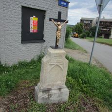 Kříž v severní části Lukavce u zemědělského družstva