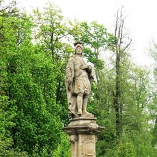 Socha svatého Pavla na barokním mostě poblíž zámku Žďár