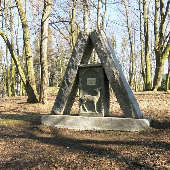 Pomník Hermanna Lönse v Městském parku v České Lípě