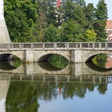 Most do zámku Blatná