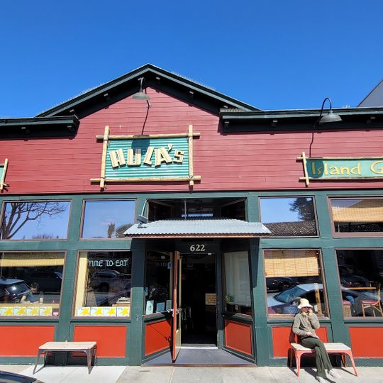 Hula's Island Grill