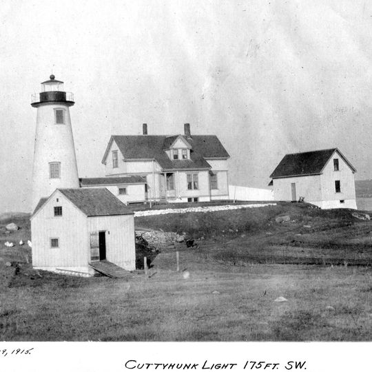 Cuttyhunk Light