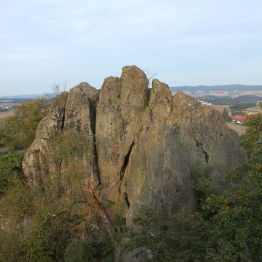 Gudensberger Basaltkuppen und Wald am Falkenstein