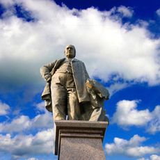 Statue de Jean-Baptiste Trystram