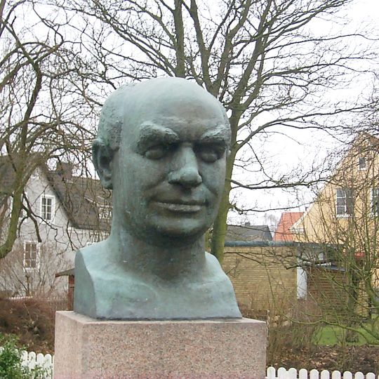 Per Albin Hansson byst