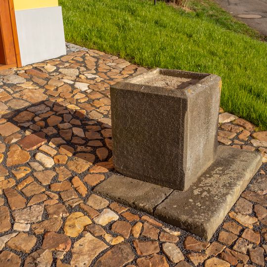 Wayside cross in Lštěň