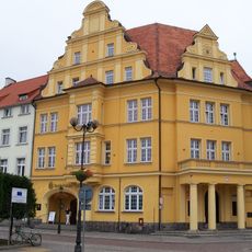 Nowy ratusz, ob. bank PKO (dec. dom)