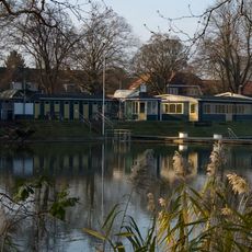 Badmeesterskantoortje bij zwemvijver "Tuindorp"