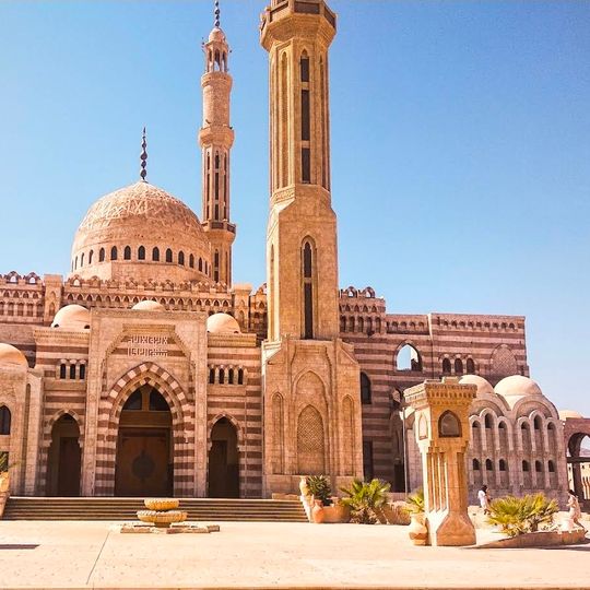 Al-Mostafa Mosque