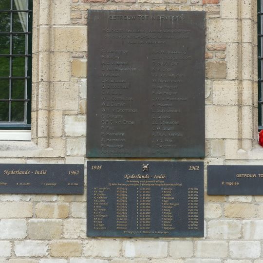 Monument op het Abdijplein