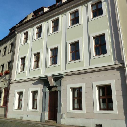 Wohnhaus in geschlossener Bebauung Langenstraße 2