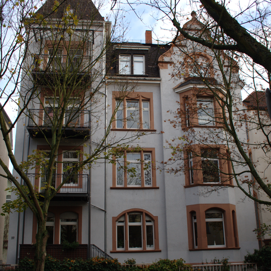 Haus Liebigstraße 37