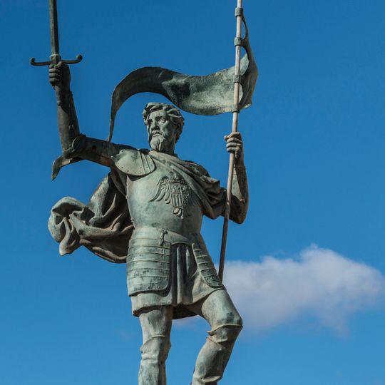 Monumento a Pedro de Estopiñán y Virués