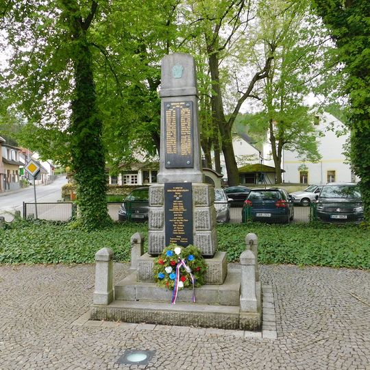 Pomník obětem světových válek v Sázavě