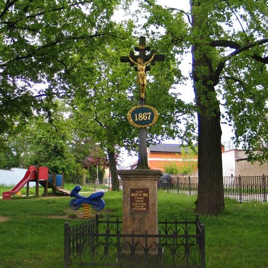 Pamětní kříž L.P. 1867 v Horoměřicích