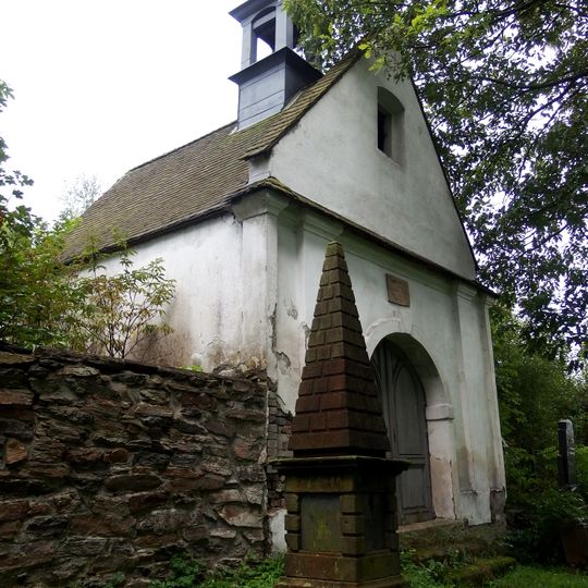 Pohřební kaple se zvonicí