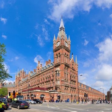 Miejsca kręcenia Harry'ego Pottera: historyczne stacje, zamki, targi w Londynie i Szkocji