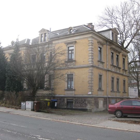 Mietvilla mit Vorgarten Lützowstraße 26