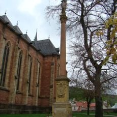 Kolumna morowa z figurą Świętej Marii