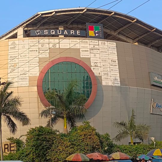 Z Square Mall