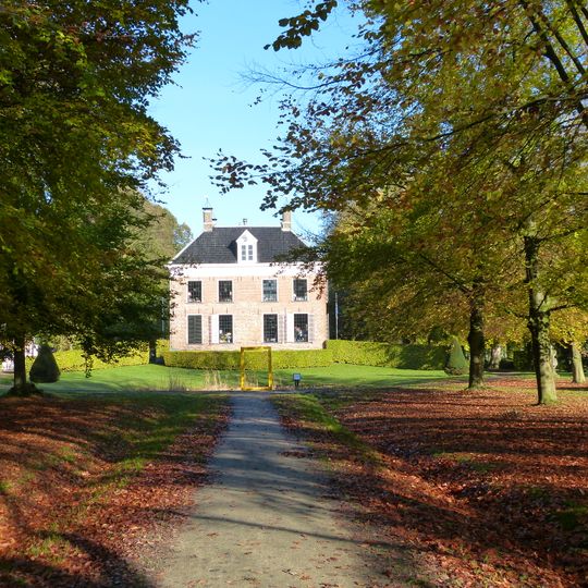 Ennemaborg: parkaanleg