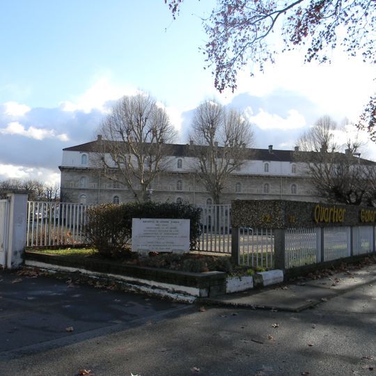 Quartier Général-Frère