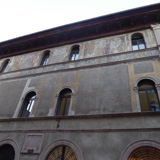 Palazzo Cazuffi