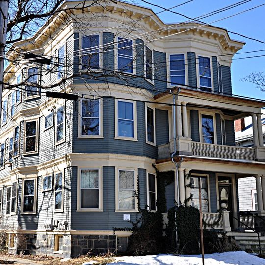 House at 16–18 Preston Road