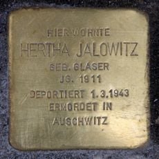 Stolperstein en memoria de Hertha Jalowitz
