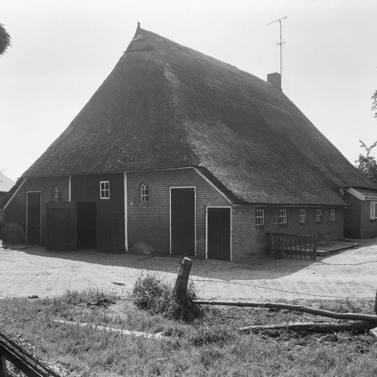 Boerderij met achterbaander