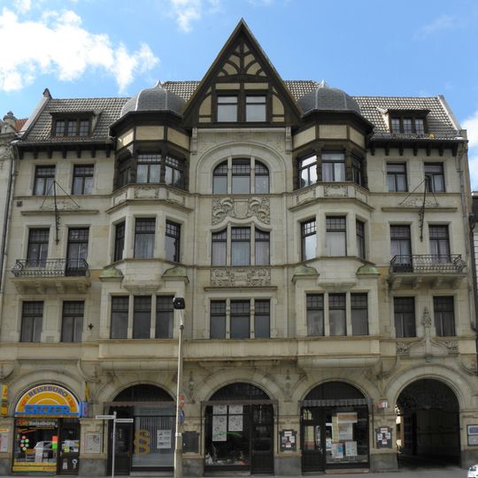 Wohn- und Geschäftshaus Bahnhofstraße 9