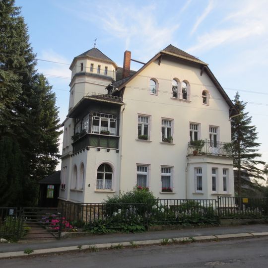 Mietvilla mit Vorgarten Burgstraße 8