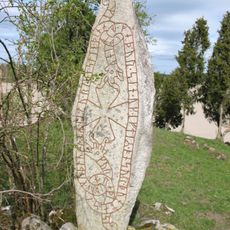 Uppland Runic Inscription 328
