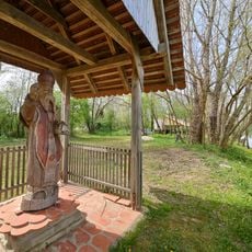 Statue