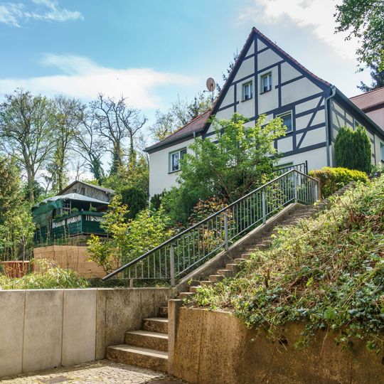 Wohnhaus in offener Bebauung Mühlenstraße 14