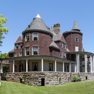 Halliehurst mansion