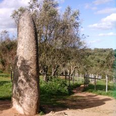 Menhir de los Almendros