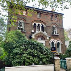 74, Highbury New Park
