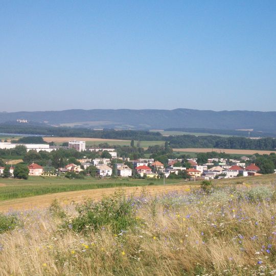 Lučenská kotlina